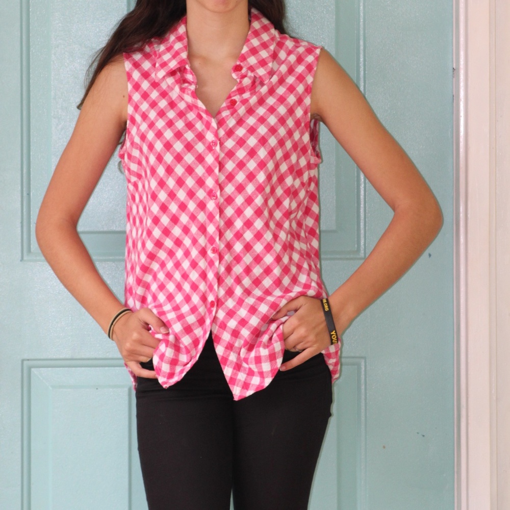 Red Checkered Tank Flannel - Picture 3 of 3